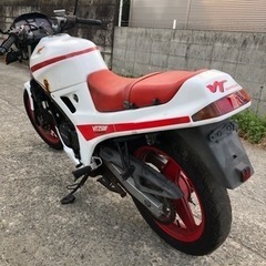 ホンダ　VT250F   書類付レストアベース車の画像