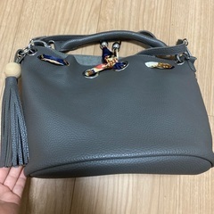 グレージュ　ハンドバッグ