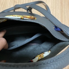 グレージュ　ハンドバッグの画像