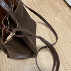 ブラウン　ハンドバッグの画像