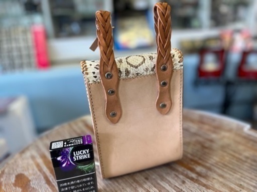 ??ハンドメイド‼️本革製バック??ツーリングバック??オシャレ??