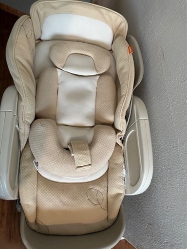 値下げしました❗️COMBI 電動スイング　テーブル