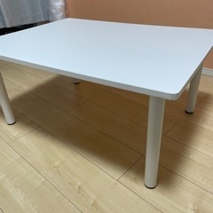 テーブル