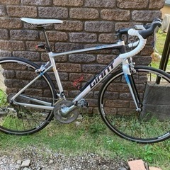 ロードバイク　ジャイアントDEFY2