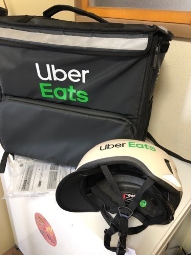 Uber eats ウーバーイーツ新品　ヘルメット配達用バックセット