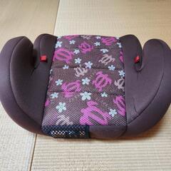 車用ジュニアシートの画像