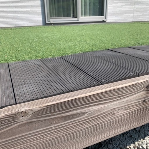 【募集終了】巨大 DIY組立式デッキ 11m×2.2m 人工芝 10m×2m セット パレットウッドデッキテラス