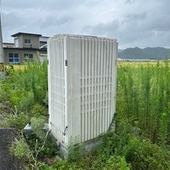 仮設トイレ
