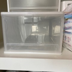 引き出しタイプの収納ケース　中古　70x44x29cm