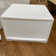 仕切り付き　引き出し収納ケース