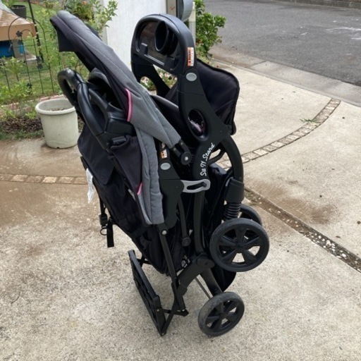 二人乗りベビーカー　baby trend Sit N Stand ミレニアムピンク　立ち乗りも可