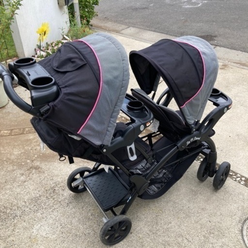 二人乗りベビーカー　baby trend Sit N Stand ミレニアムピンク　立ち乗りも可