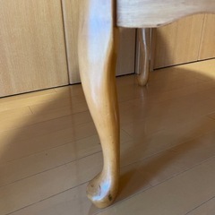 猫足がかわいい楕円形テーブル♡の画像