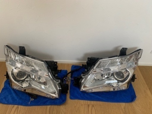 エルグランドE52 ヘッドライト