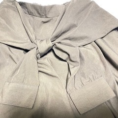 カーキ　スカートの画像