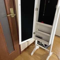 本日終了‼️収納付き姿見　最終値下げです‼️の画像