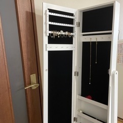 本日終了‼️収納付き姿見　最終値下げです‼️の画像