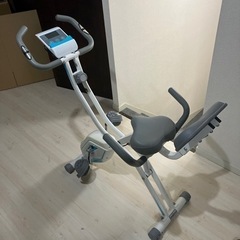 ほぼ未使用 運動マシーン aknio