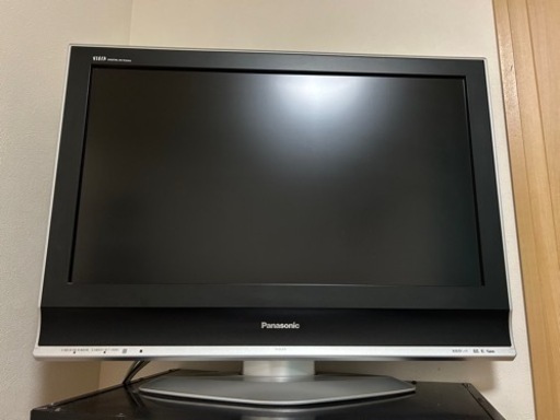 中古品  Panasonic  32V型  液晶テレビ