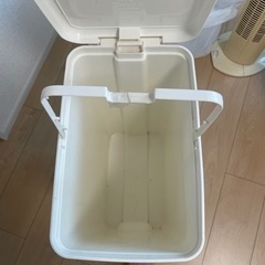 スイートデコレーション　ゴミ箱の画像