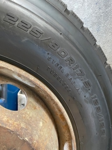 225/80r17.5DLオールシーズンタイヤ2022年製造ツブ有り