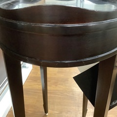 サイドテーブル　BAKER ダークブラウン　ご紹介します！の画像