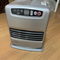 石油ファンヒーター2020年製