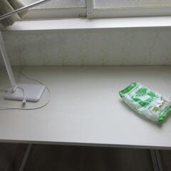 譲ります！パソコンデスク　使用年数少なめでわりと綺麗です。の画像