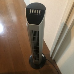 タワー型扇風機の画像