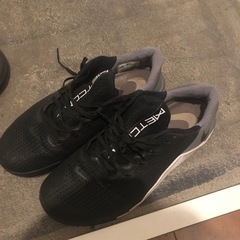 NIKE メトコン5　靴　27.5センチ メンズ、レディースの画像