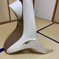 希少　シルバーピジョン　　C140　フロントマスクの画像