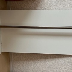 棚板、ハンガーパイプ付きの画像