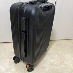 キャリーバッグの画像