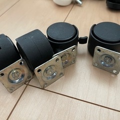 家具移動キャスター　お得🉐の画像