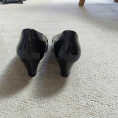 パンプス　黒の画像