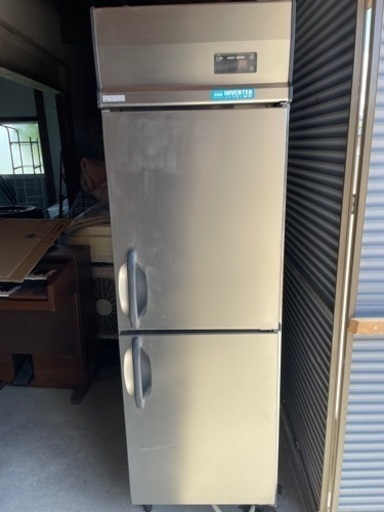 ●ダイワ　業務用縦型冷蔵庫　100V 475L ●