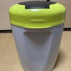 combiおむつゴミ箱の画像