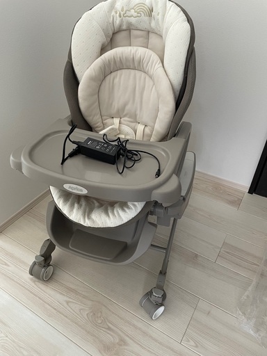 アップリカ ユラリズム オート AB バウンサー ベビーチェア