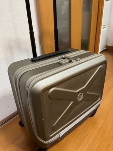 (取引完了)キャリーバッグ(1〜3泊)