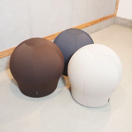 MAROOMS(マルームズ)の自然と体幹が鍛えられるバランスボール