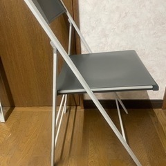 イタリアAREAdeclicのあの有名な折りたたみ椅子pocket 4脚の画像