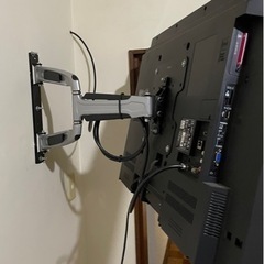 三菱40インチテレビ 壁掛けブラケット付き