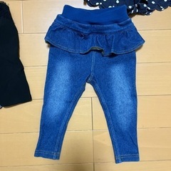 美品・petit mainとbaby GAPの4点セットの画像