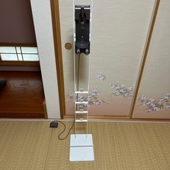 ダイソン　収納　スタンド