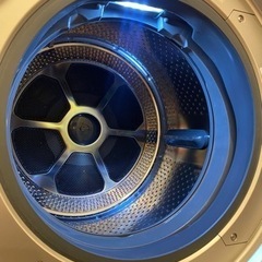 配送設置無料🚚分解清掃済みだから安心✨TOSHIBA✨2016年製✨TW-117X3R ✨ヒートポンプ✨層内LED照明✨洗濯　11kg✨乾燥　7kg✨ドラム式洗濯機✨ドラム式洗濯乾燥機✨洗濯乾燥機✨乾燥機付き✨大容量✨ファミリータイプ洗濯機✨丸洗い✨美品✨洗濯機✨冷蔵庫✨セットでお安く✨SHARP✨TOSHIBA✨Panasonic✨三菱✨シャープ✨パナソニック✨日立✨セール✨中古✨中古ドラム式洗濯機✨リサイクルの画像