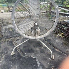 牛舎用　扇風機