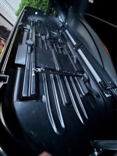 お値段変更しました！THULE Motion800 スーリー　25000円　引越の為、8月21日までに取引完了出来る方のみお願いします