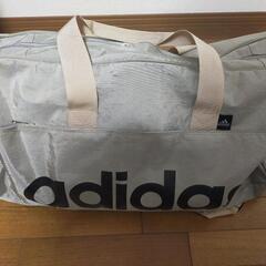 adidas　大型ボストンバッグ