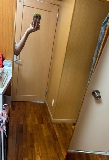 全身鏡（2枚目以降に実物写真あり）