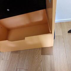 スクールバス　プレイデスク(コストコ)の画像